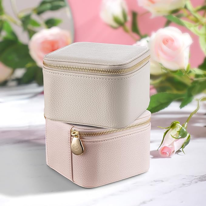 Vlando Jewelry Box with 6 Velvet Jewelry Bags Travel Jewelry Storage Box - Image 2
